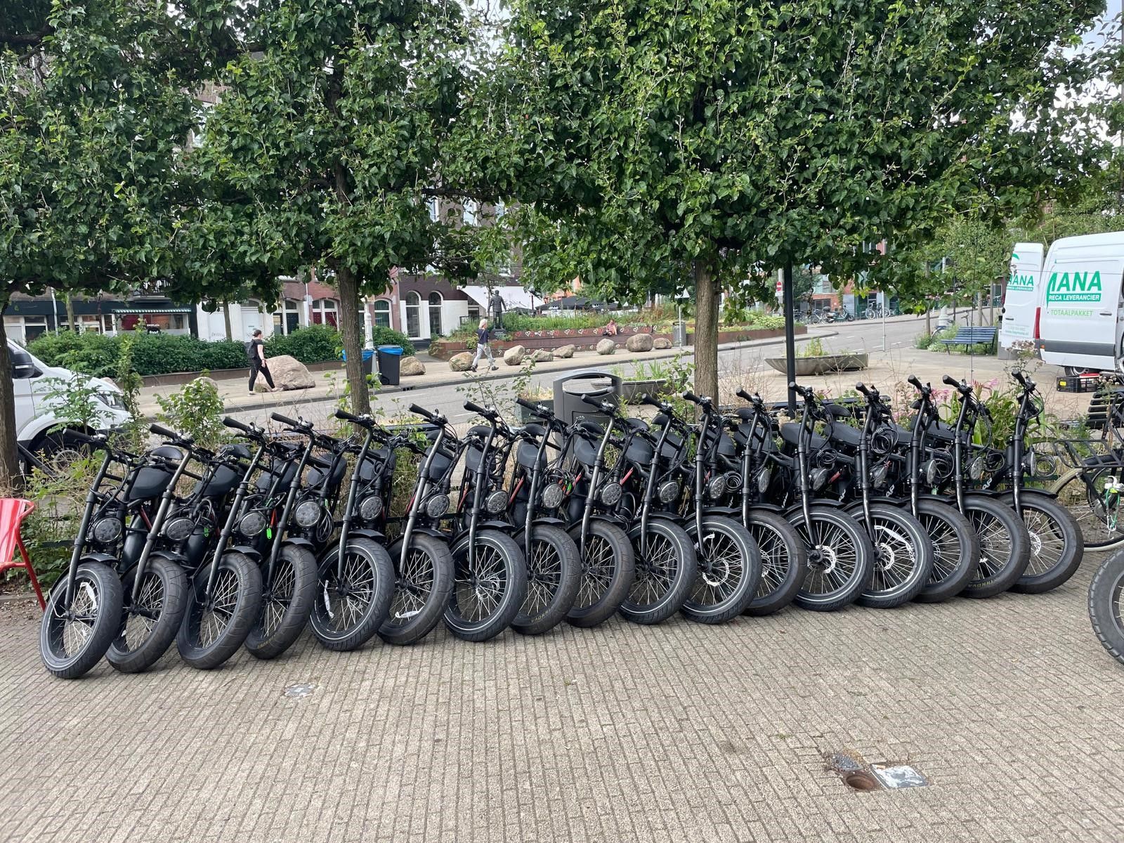 fatbike huren voor groepen, op locatie geleverd door Fietshuren.com (foto 10)
