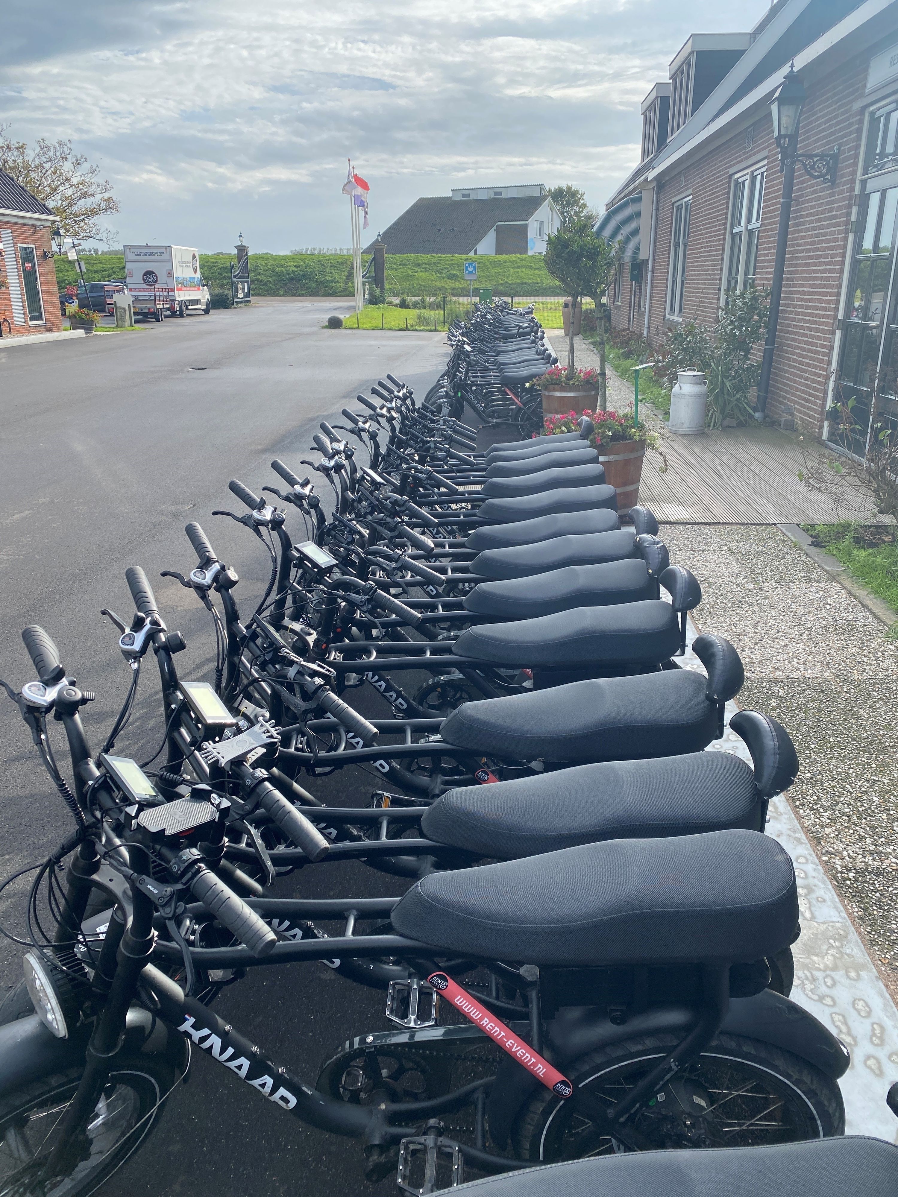 fatbike huren voor groepen, op locatie geleverd door Fietshuren.com (foto 5)