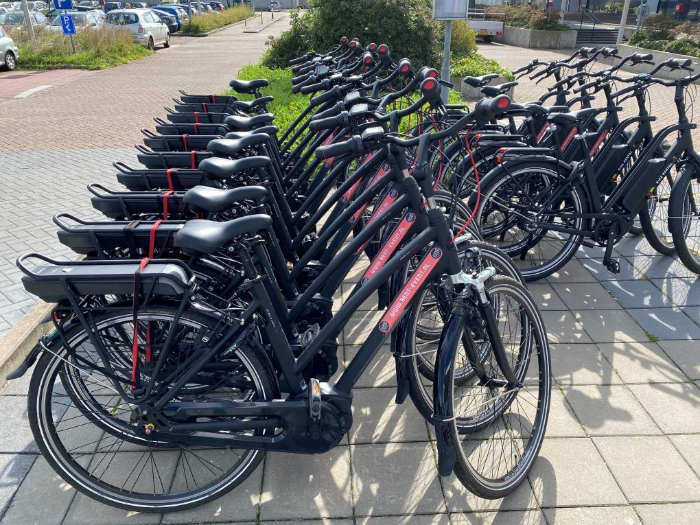 stadsfiets huren voor groepen, op locatie geleverd door Fietshuren.com (foto 34)