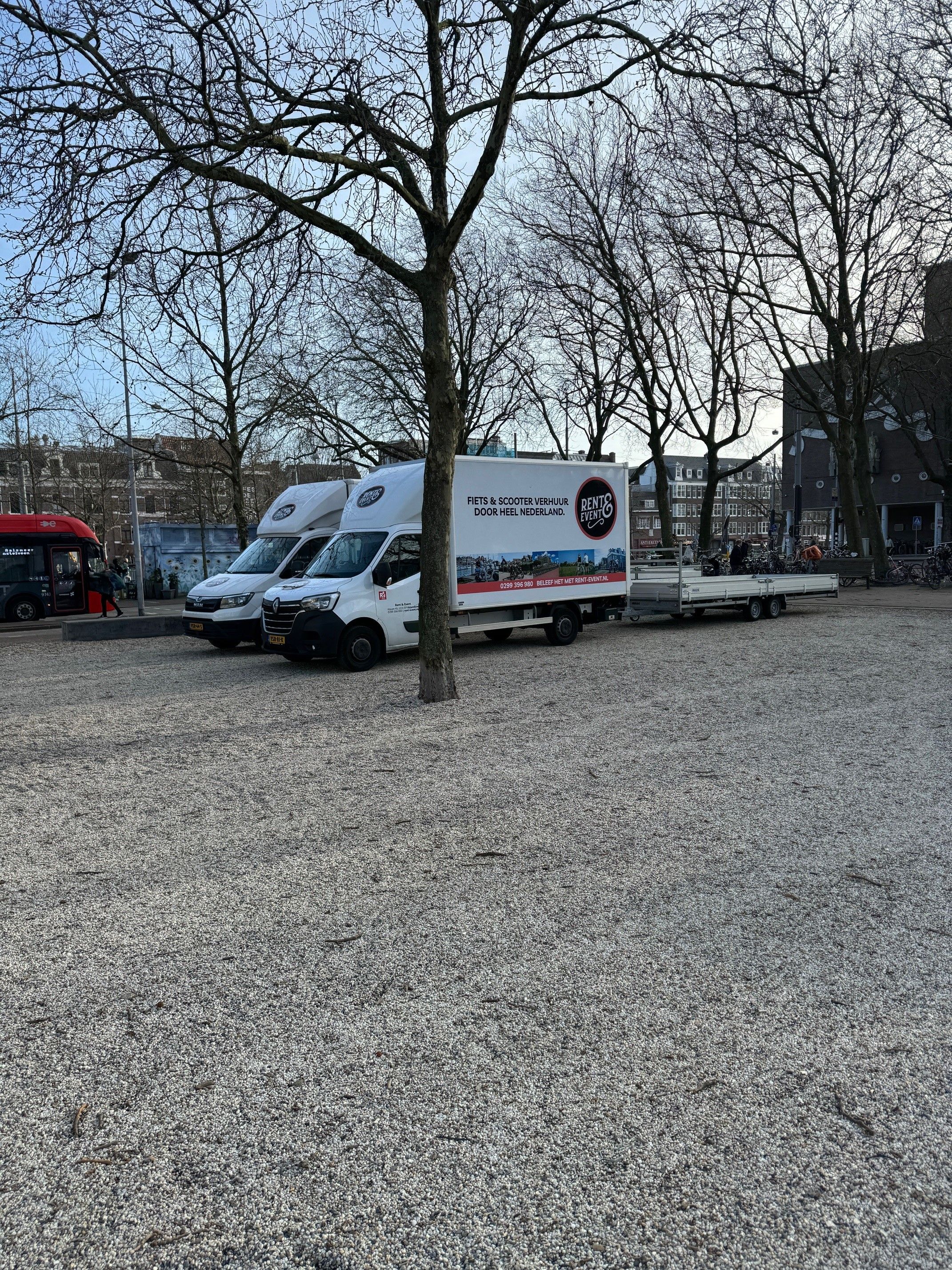 Levering op locatie van een groepsbestelling huurfietsen door Fietshuren.com